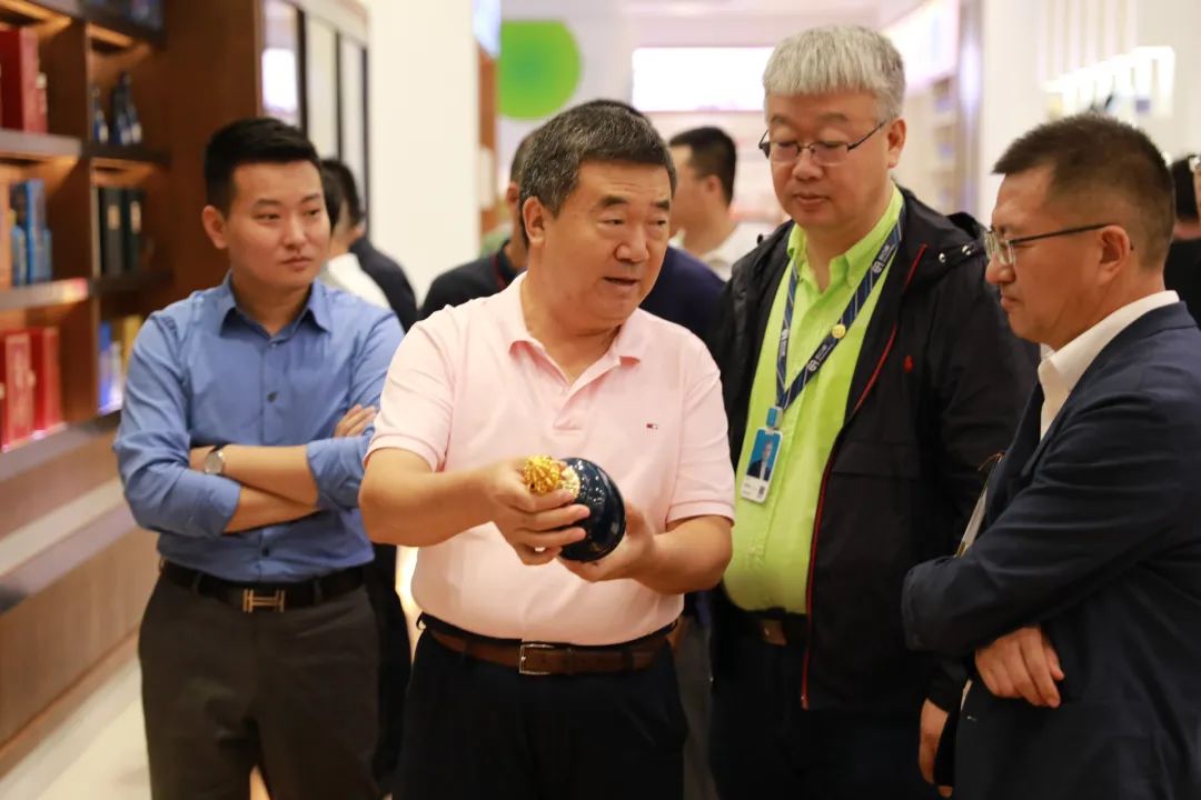 汾酒访问团一行到访pa视讯，探索清香型白酒发展新风向